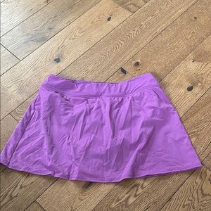 Like new Sz 4 Lands' End Women's swim Skirt in Purple fully lined w panty